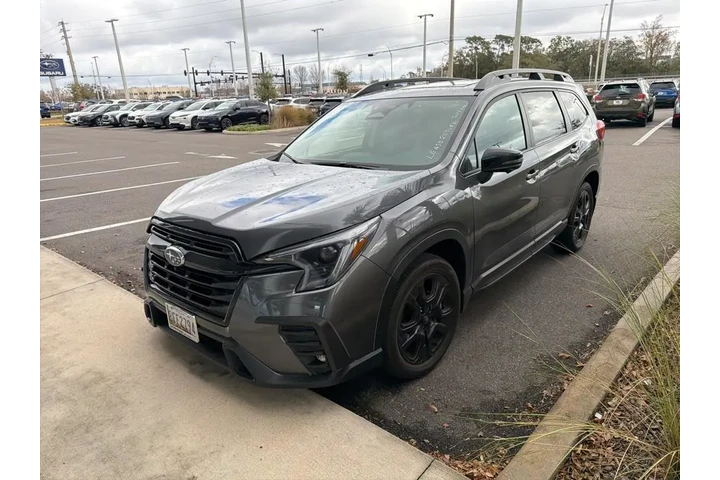 $34732 : Subaru Ascent 2023 AWD Onyx image 1