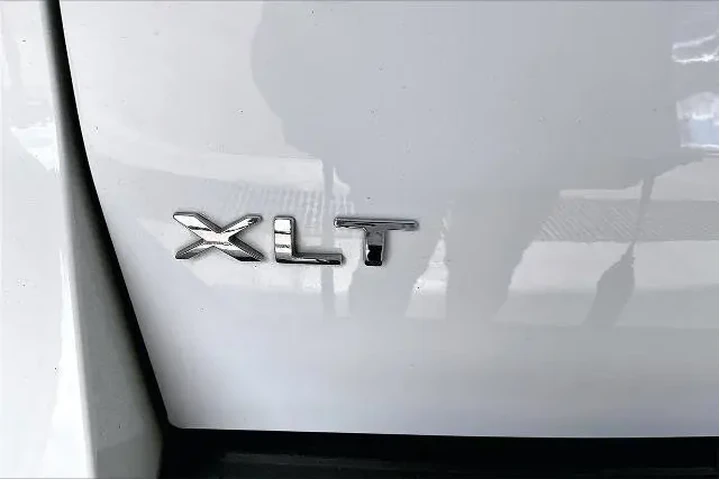 $39071 : Ford Expedition 2023 4x2 XLT image 9