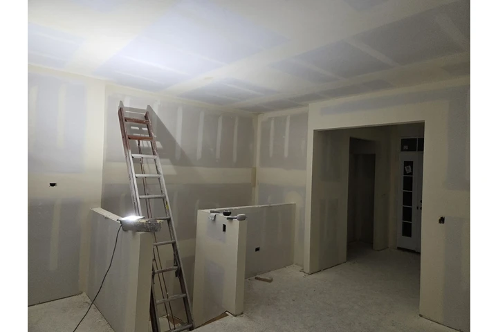 Drywall finisher image 6