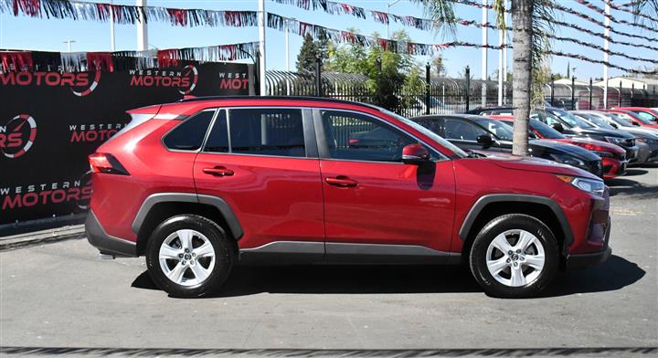 $24457 : RAV4 XLE image 9