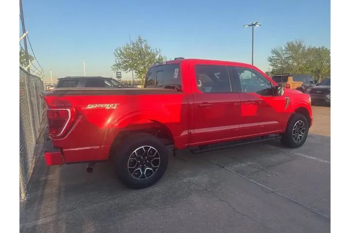 $39805 : Ford F-150 2023 4x4 XLT 4dr image 6