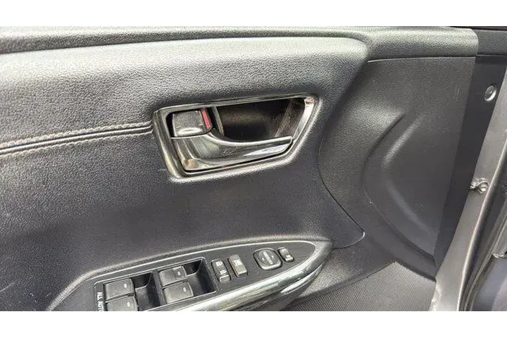 $16854 : Toyota Avalon 2018 XLE 4dr S image 9