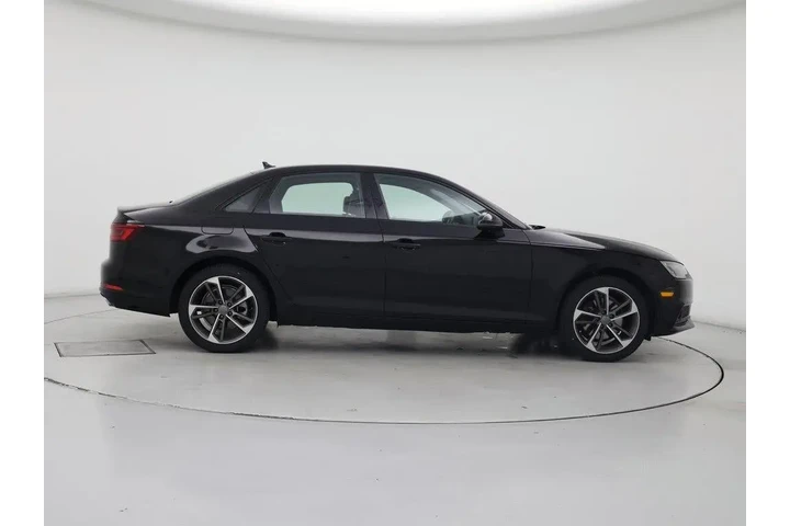 $20998 : Audi A4 2019 Titanium 40 TFS image 7
