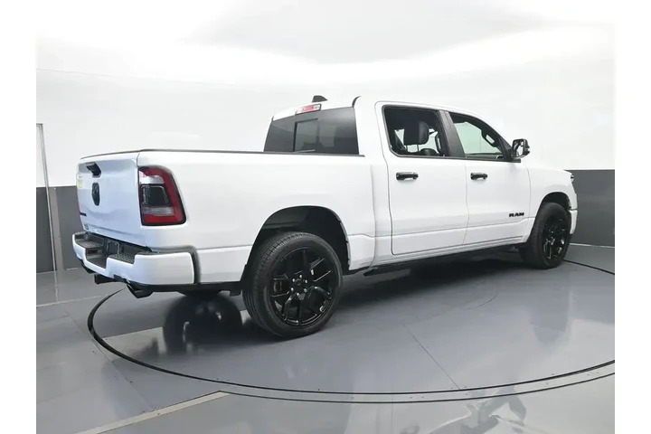 $39998 : Ram 1500 2023 4x2 Laramie 4d image 6