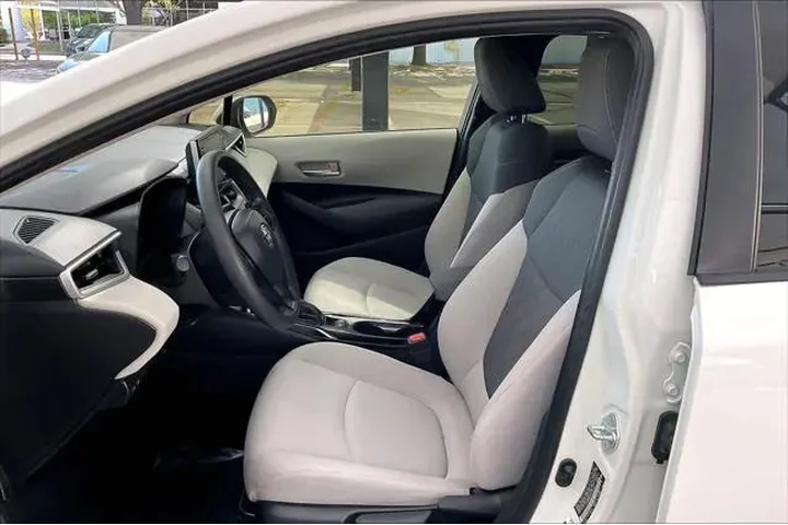 $17998 : Toyota Corolla Hybrid 2021 L image 8