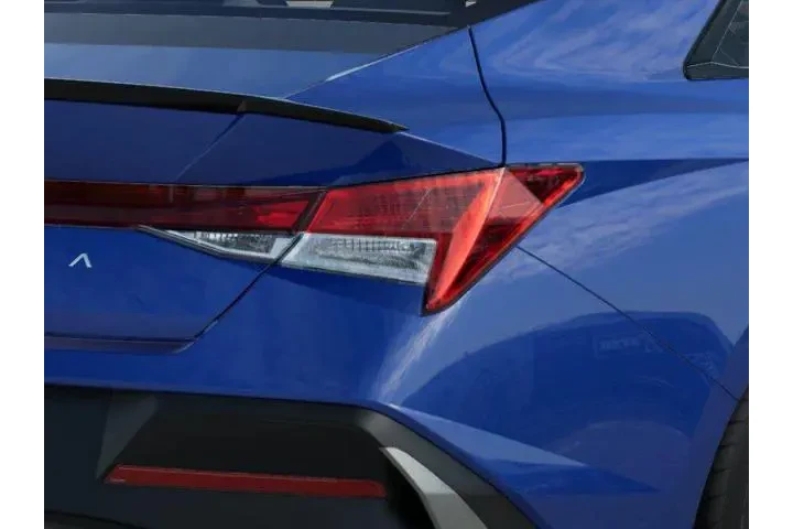 $22000 : Hyundai ELANTRA 2025 SEL Spo image 10