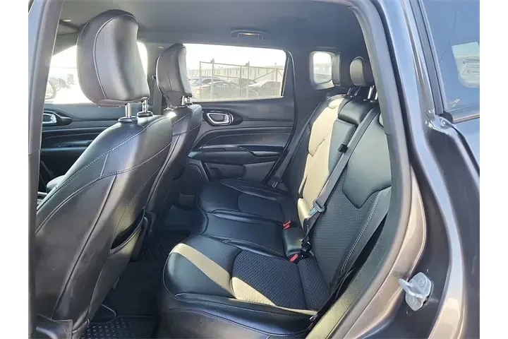 $20000 : Jeep Compass 2023 4x4 Latitu image 6