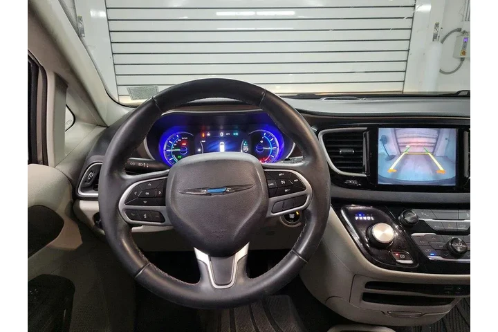 $20998 : Chrysler Pacifica Hybrid 201 image 9