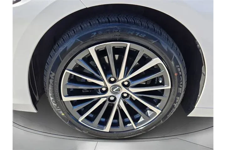 $32687 : Lexus ES 350 2023 4dr Sedan image 9