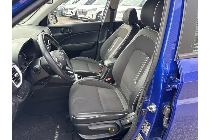 $17944 : Hyundai VENUE 2024 Limited 4 image 9