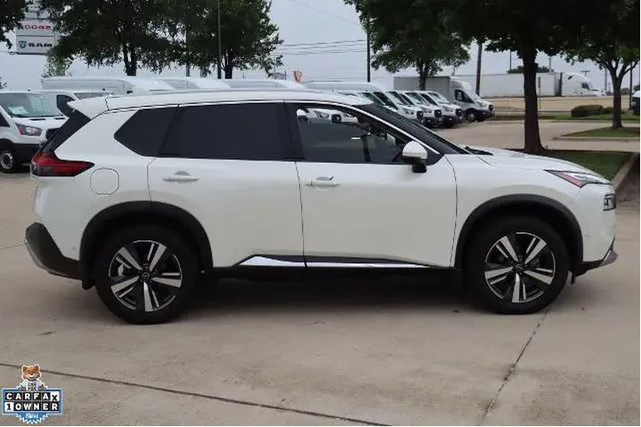 $27595 : Nissan Rogue 2023 Platinum 4 image 2