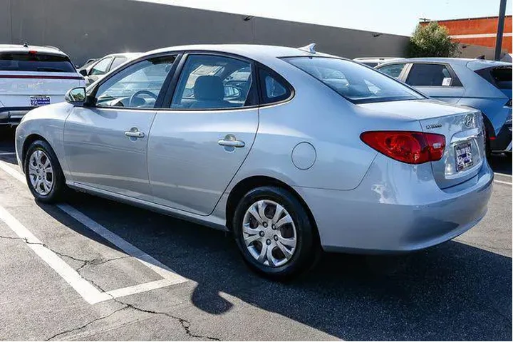 $6299 : Hyundai ELANTRA 2010 GLS 4dr image 4