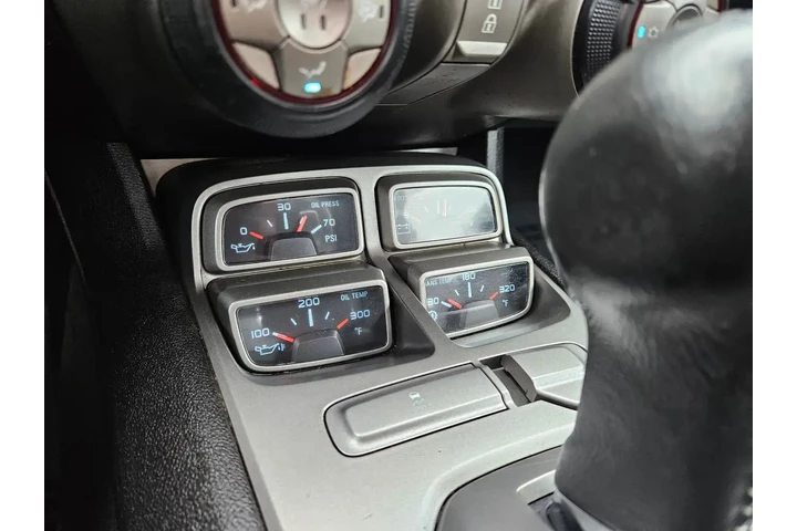 $12985 : Chevrolet Camaro 2011 LT 2dr image 2