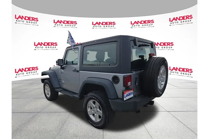 $14900 : Jeep Wrangler 2014 4x4 Sport image 5