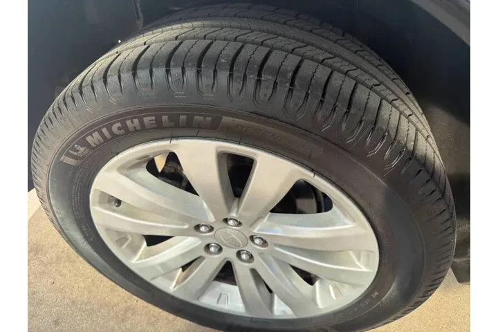 $7995 : 2012 Forester image 10