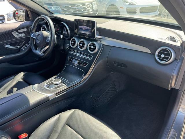 $18900 : 2017 Mercedes-Benz C-Class image 4