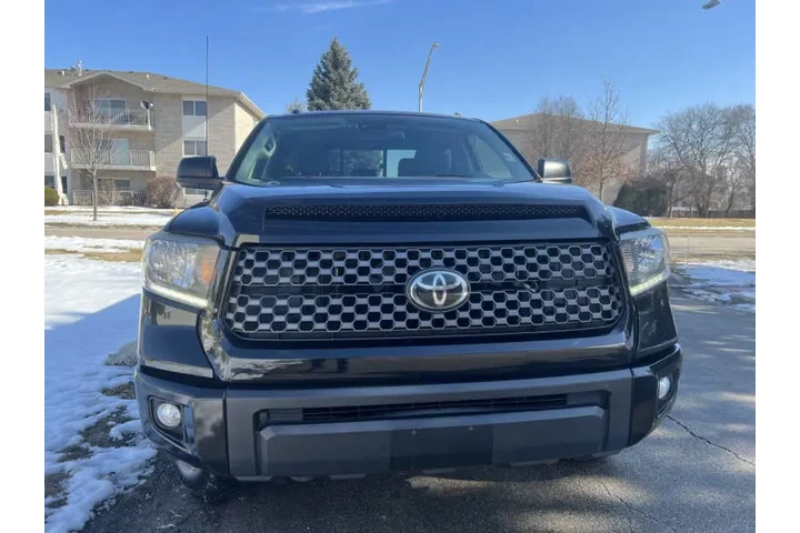 $28997 : 2019 Tundra SR image 3