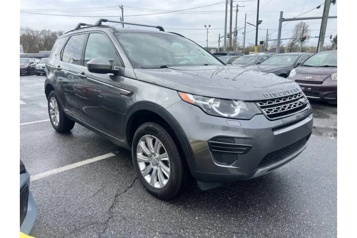 $10900 : 2017 Land Rover Discovery Spo image 4