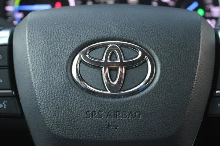 $31987 : Toyota Highlander Hybrid 202 image 10