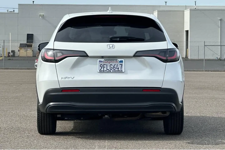 $22982 : Honda HR-V 2023 LX 4dr Cross image 4