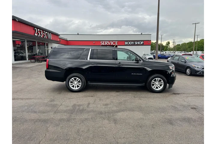 $14980 : 2019 Suburban 4WD 4dr 1500 LT image 1