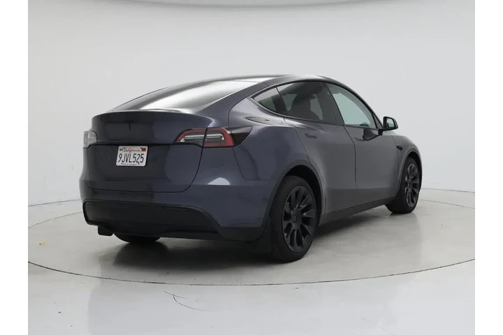 $37998 : Tesla Model Y 2023 AWD Long image 6