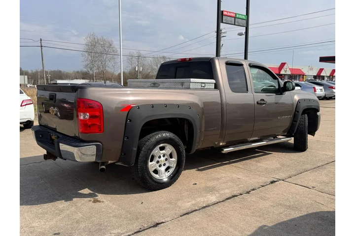 $7999 : 2007 Silverado 1500 Work Truc image 6