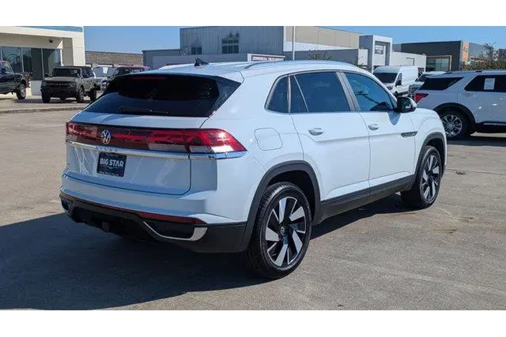 $28495 : Volkswagen Atlas Cross Sport image 3