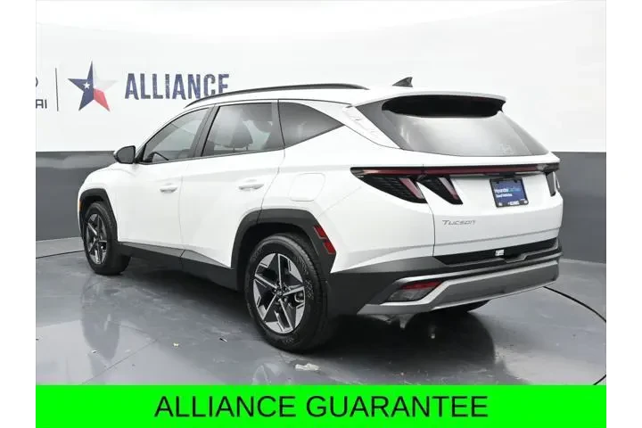 $28476 : Hyundai TUCSON 2025 SEL Conv image 5