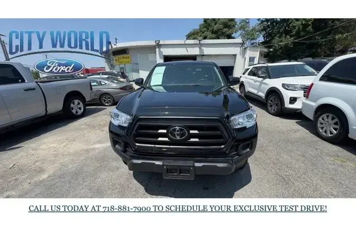 $33577 : Toyota Tacoma 2023 4x4 TRD S image 6