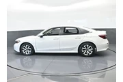 $21995 : Honda Civic 2025 LX 4dr Seda thumbnail
