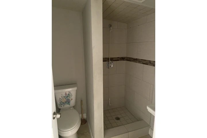 $1000 : Estudio de Renta image 6