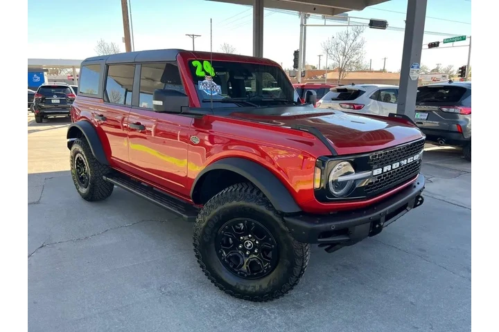 2024 Bronco Wildtrak 4-Door image 3