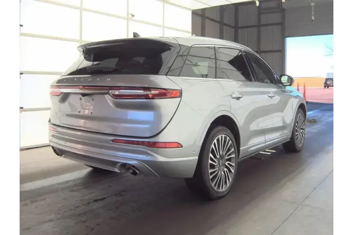 $33995 : Lincoln Corsair 2022 AWD Res image 2