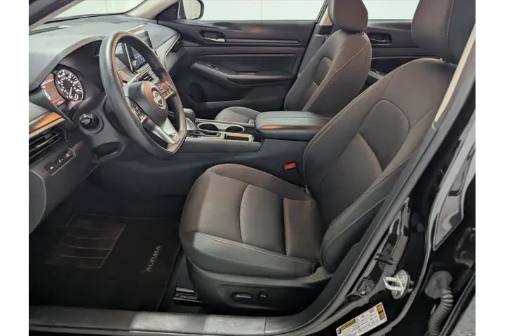 $23691 : Nissan Altima 2024 2.5 SV 4d image 10