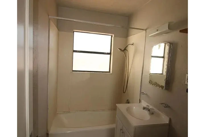 $700 : Alquiler genial de 2 habitacio image 5