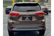 2018 TOYOTA HIGHLANDER2018 TO en Santa Rosa