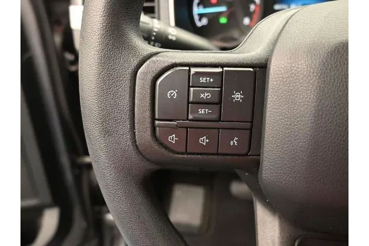 $29599 : Ford F-150 2021 4x2 XL 4dr S image 7