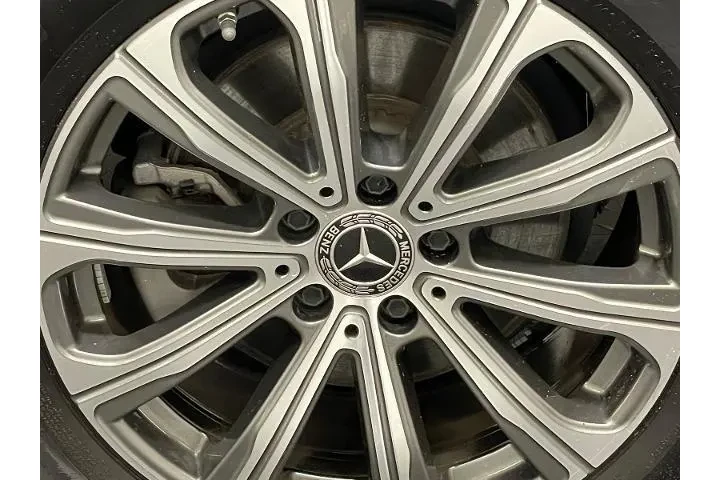 $36500 : Mercedes-Benz GLC 2024 AWD G image 5
