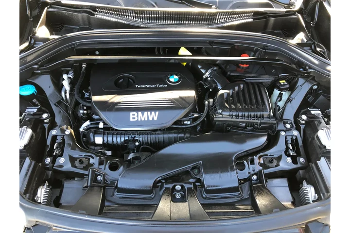 $11990 : 2017 BMW X1 xDrive28i image 1