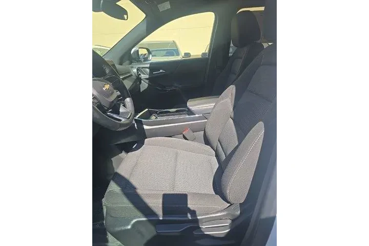 $27500 : Chevrolet Equinox 2025 4x4 L image 5