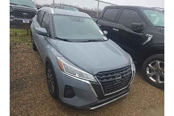 $13411 : Nissan Kicks 2022 SV 4dr Cro image 4