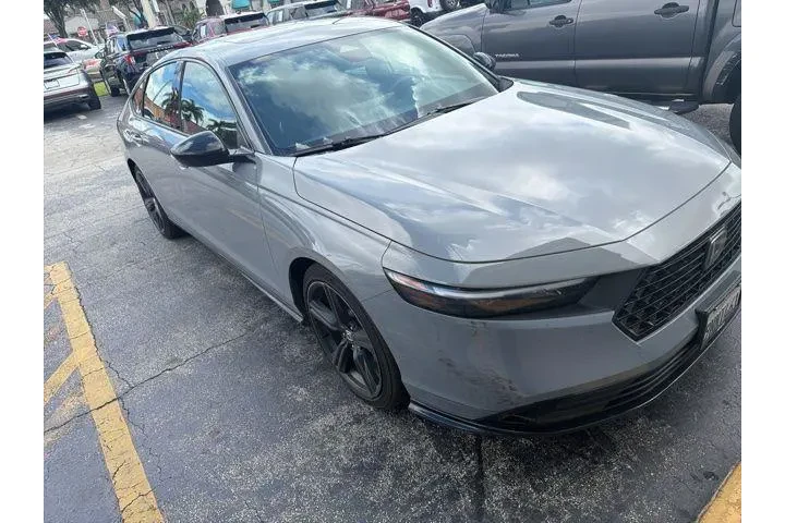 $27990 : Honda Accord Hybrid 2024 Spo image 3