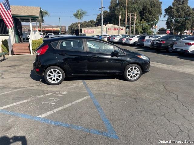 $11998 : 2019 Fiesta SE Hatchback image 8