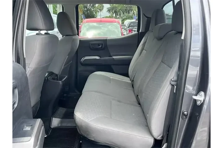 $30990 : Toyota Tacoma 2021 4x2 TRD S image 8