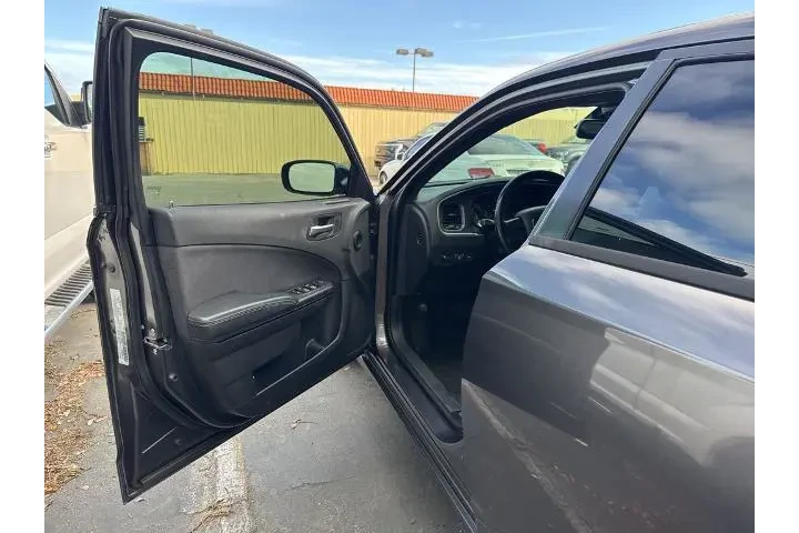 $15410 : Dodge Charger 2017 SE 4dr Se image 4