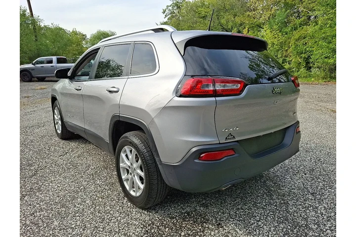 $11999 : Jeep Cherokee 2017 4x4 Latit image 3