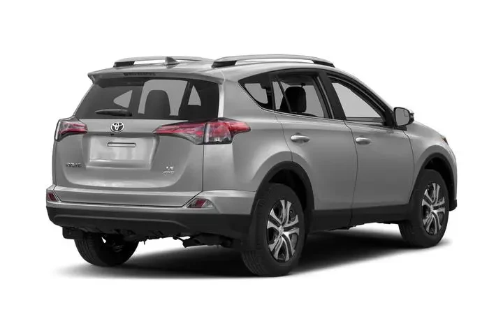 $12100 : Toyota RAV4 2017 AWD LE 4dr image 3