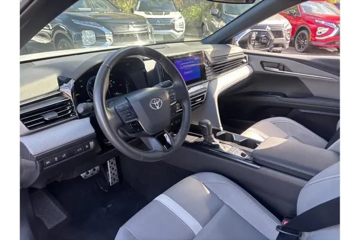 $29898 : Toyota Camry 2025 SE 4dr Sed image 10