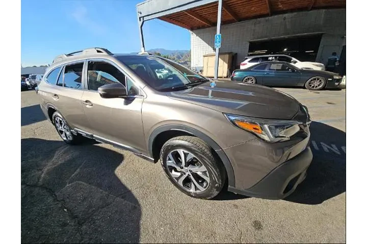 $27995 : Subaru Outback 2022 AWD Limi image 4